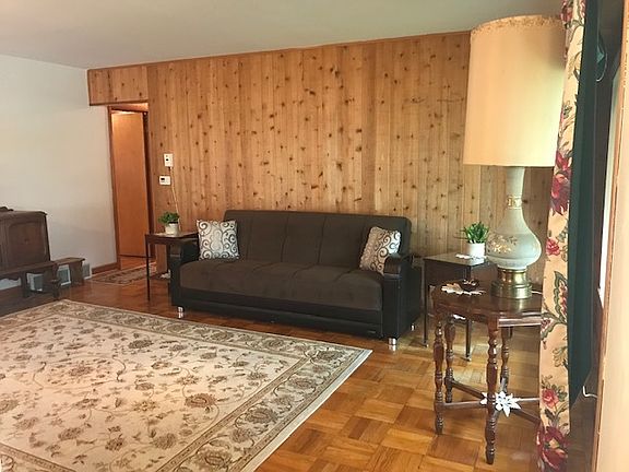 3rd image of 7719 N Oketo Ave