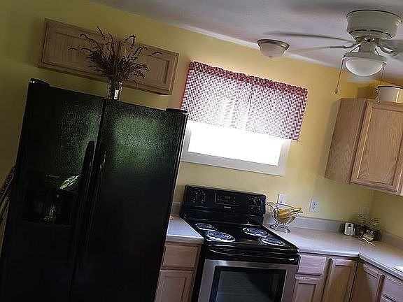 Cabinets & counter tops 2019