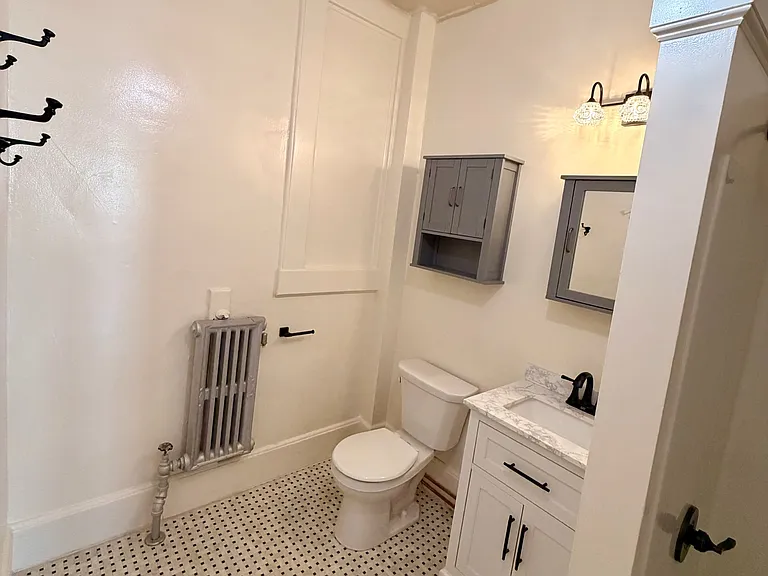 69 S Pleasant St #13 — Photo 10
