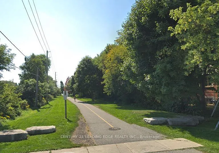 230 Court St — Photo 9