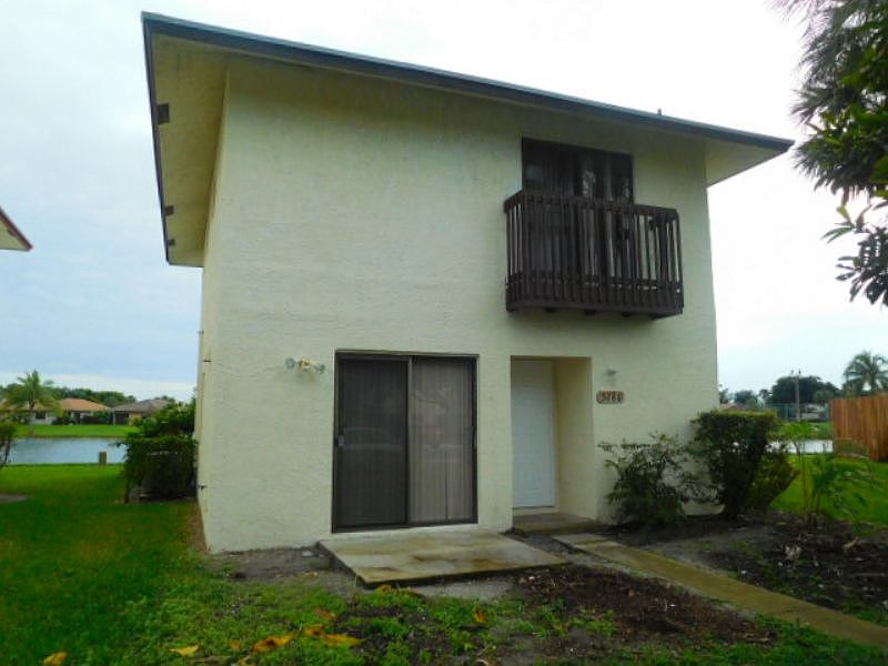 1st image of 5286 Garden Hills Cir