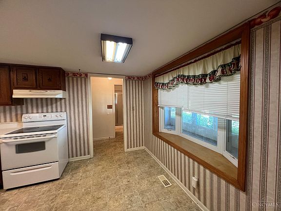 5th image of 10841 Hueseman Rd