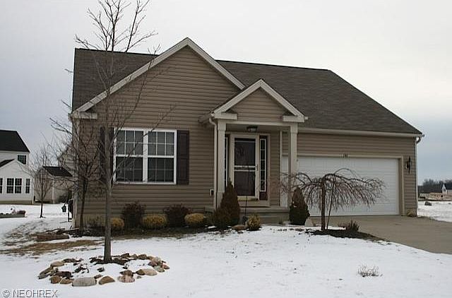 1st image of 194 Bellmore Ct