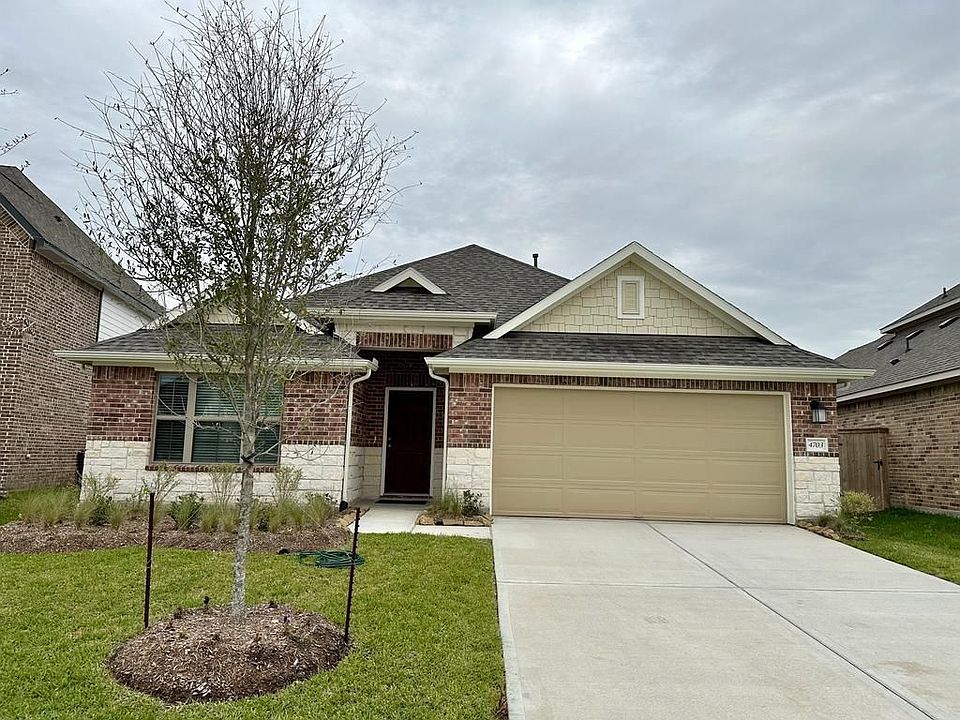 1st image of 4703 Preservation Oaks Ln
