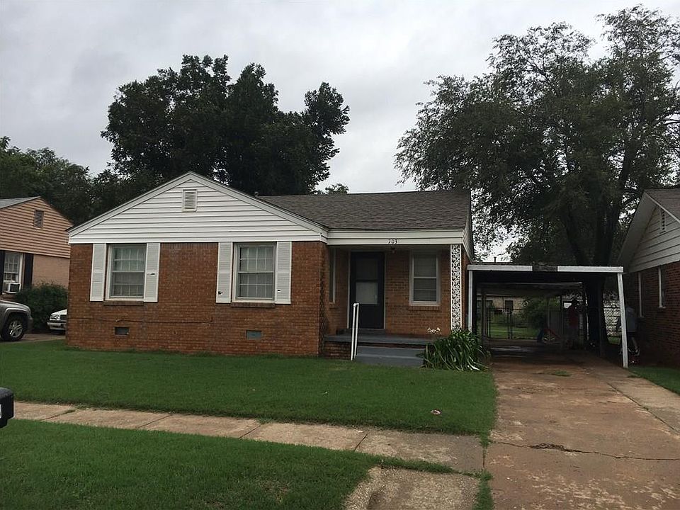 1st image of 903 W 2nd St