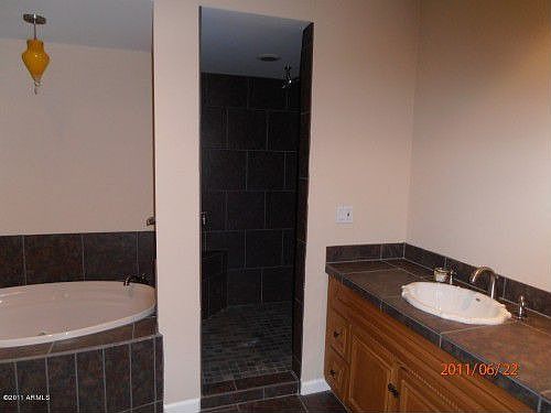 3rd image of 3818 E Heatherbrae Dr