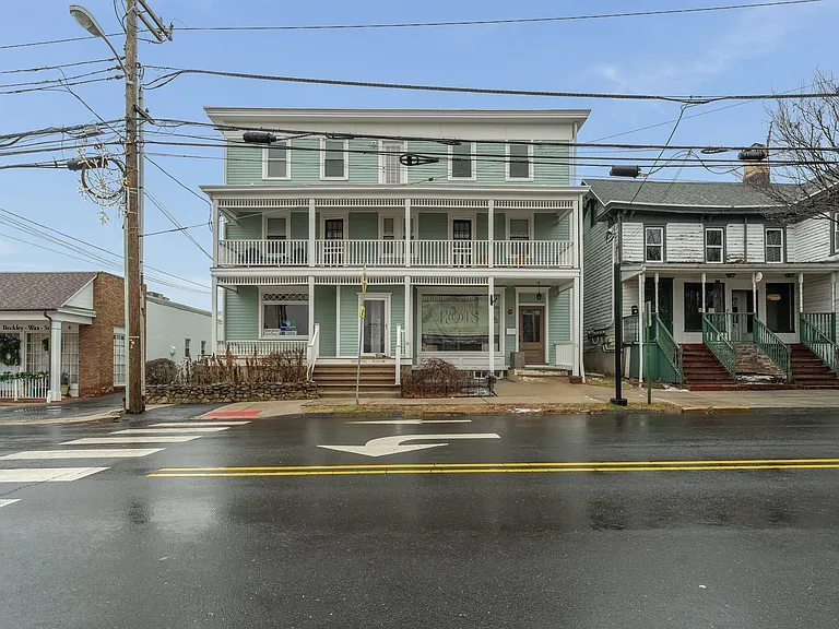 16 Main St #16C — Photo 1