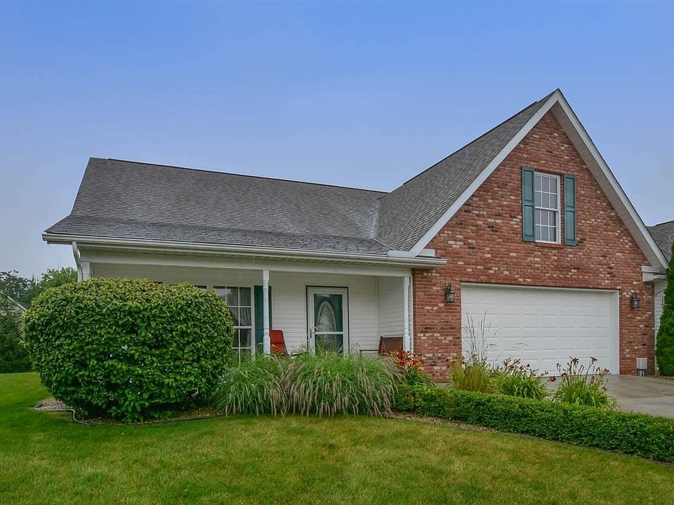 1st image of 1127 W Sugarberry Ct