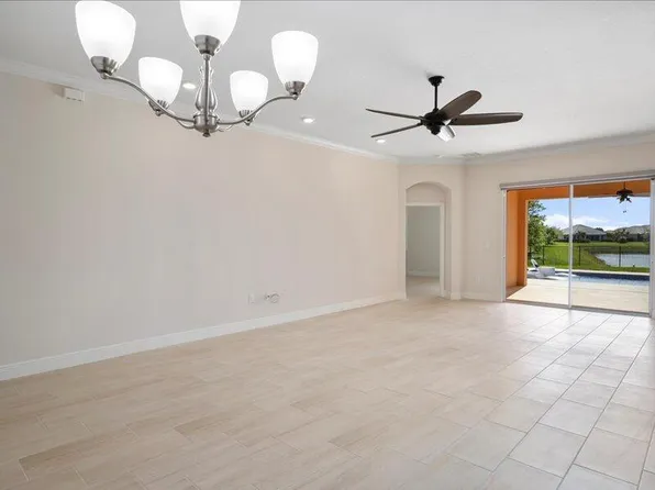 6390 Caicos Court, Vero Beach, FL 32967