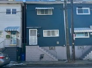 5402 Carnegie St, Pittsburgh, PA 15201