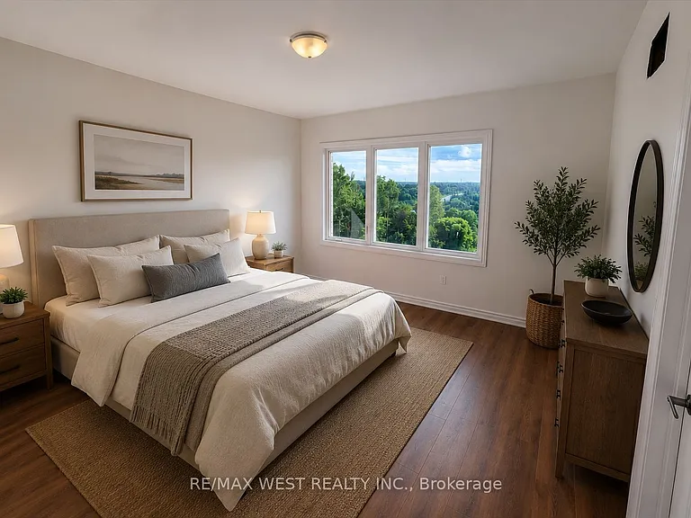 15 Inverary Cres — Photo 18