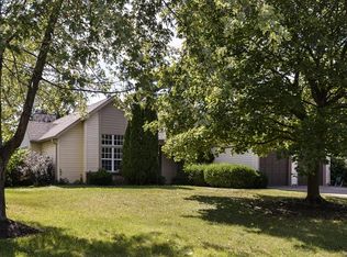 9122 Fireside Dr, Indianapolis, IN 46250