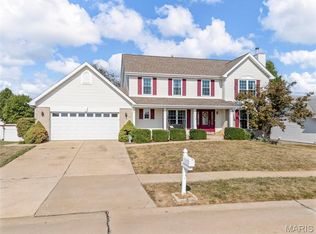 425 Winter Park Dr, O'Fallon, MO 63366