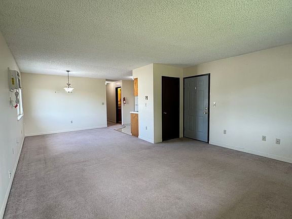 3rd image of 500 W 12th Ave APT 3