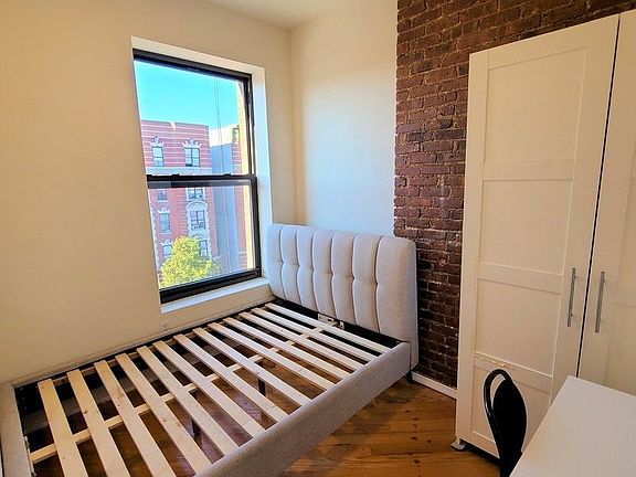 5th image of 501 E 116th St #7D