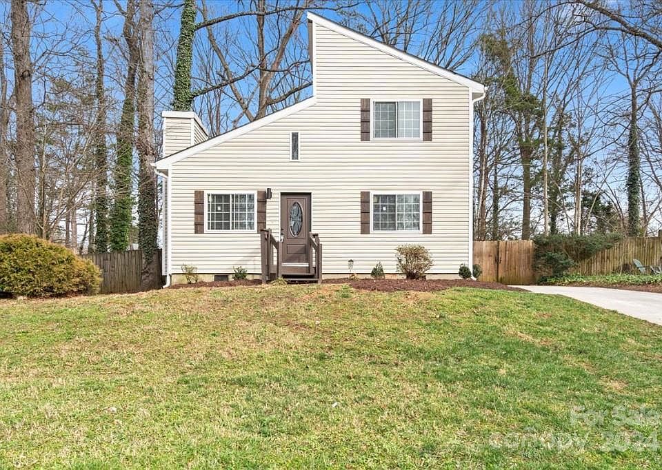 1st image of 4723 McAlpine Ln