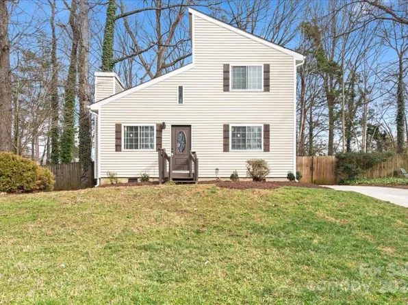 4723 McAlpine Ln, Charlotte, NC 28212