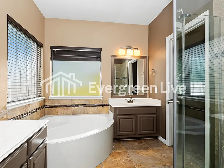 2747 Spring Dusk Dr — Photo 11