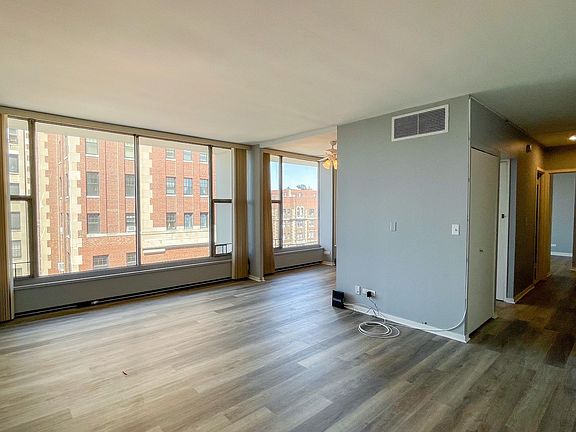 4th image of 3200 N Lake Shore Dr APT 2305