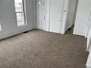 2nd image of 100 Summit Ave