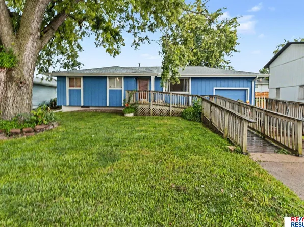 9709 Ellison Ave, Omaha, NE 68134