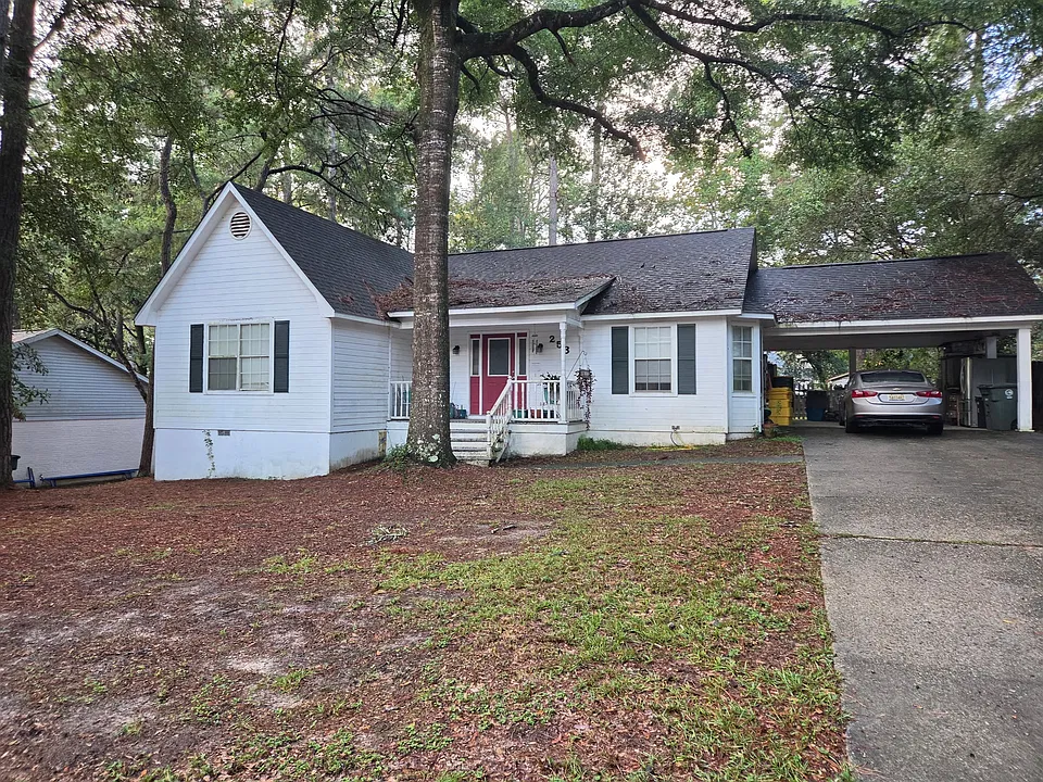 253 Montclair Loop