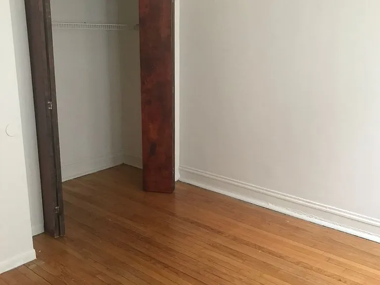 6315 S California Ave — Photo 16