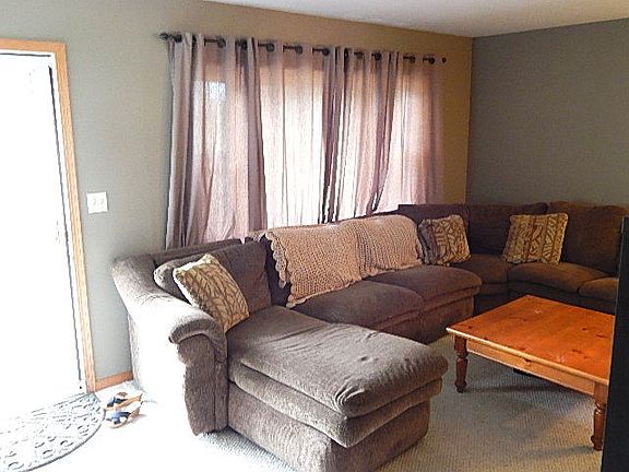 3rd image of 11075 W Carnahan Ave