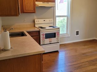 1010 S 14th St APT 3, Tacoma, WA 98405