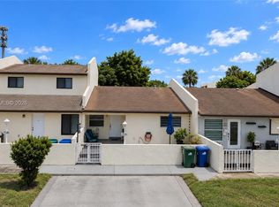 19582 NW 55th Circle Pl, Opa Locka, FL 33055