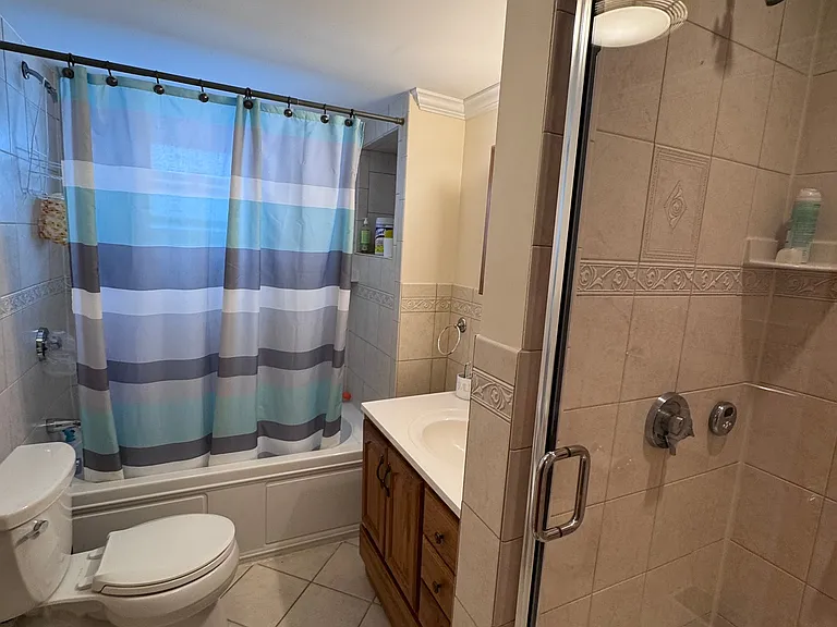 386 Medford St — Photo 9