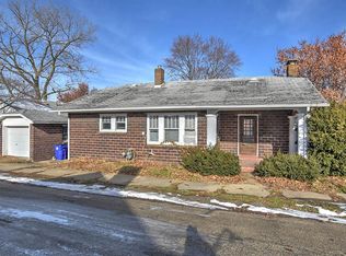 825 S 21st St, Decatur, IL 62521