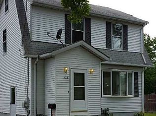 463 Chestnut St, Warwick, RI 02888