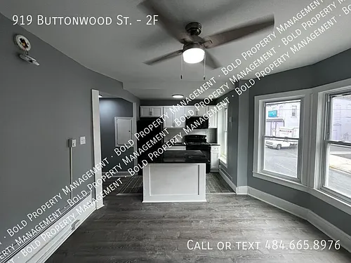 919 Buttonwood St #2F Photo 1 919 Buttonwood St #2F Photo 1