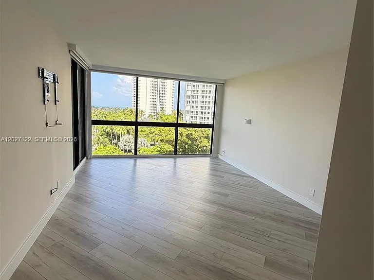 3640 Yacht Club Dr #805 — Photo 8
