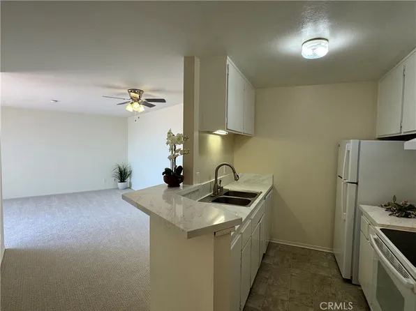 610 The Vlg Unit 312, Redondo Beach, CA 90277