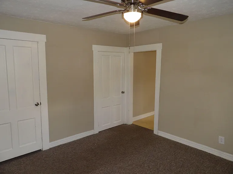 400 Noel Ave — Photo 11
