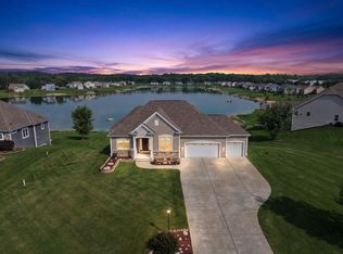 S86W22620 Lake Park DRIVE, Big Bend, WI 53103