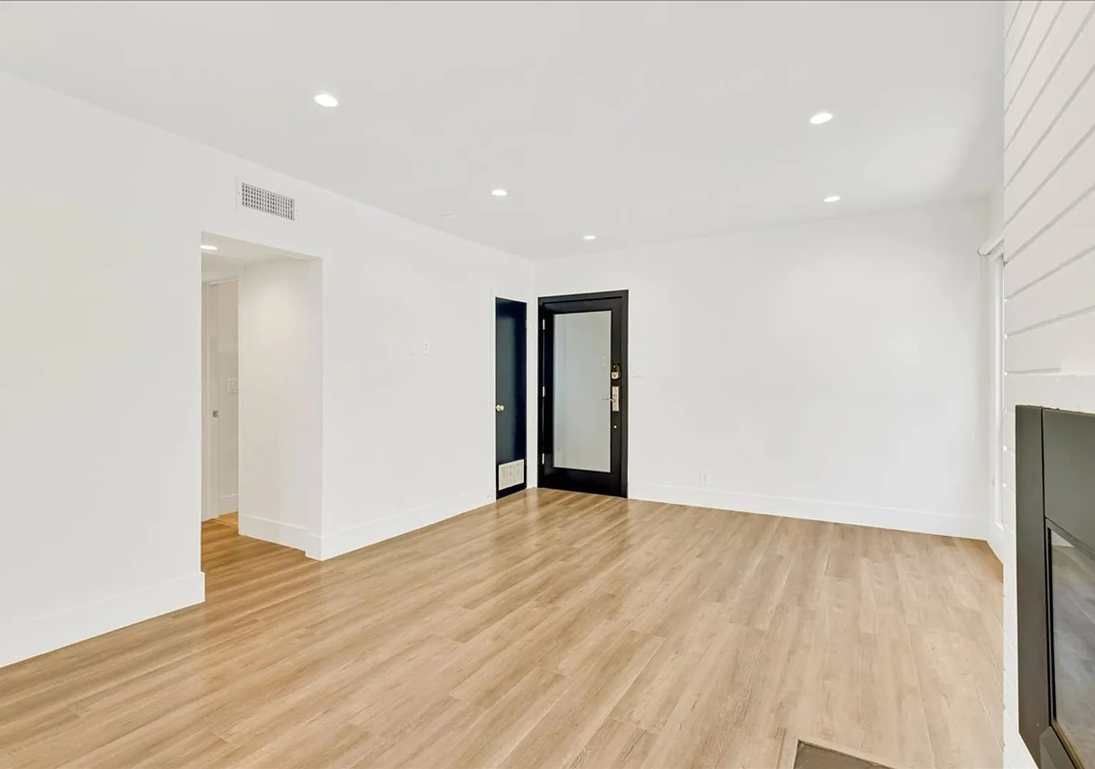 Welcome To The Hamilton | Reimagined Luxury Apartment Homes | Beverly Hills — Photo 3