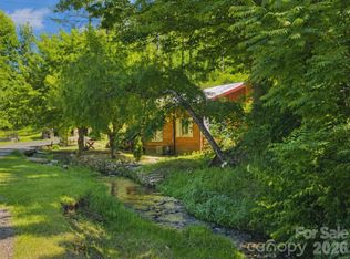 92 Buchanan Dr, Bakersville, NC 28705