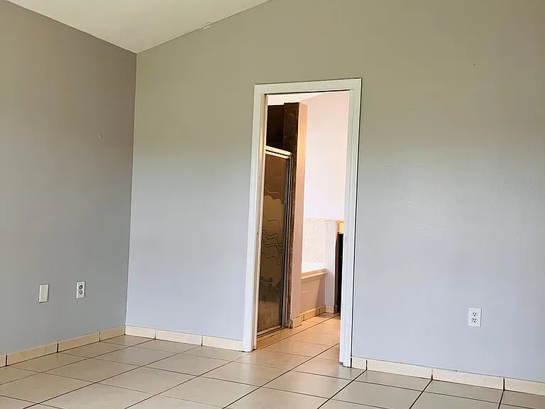 12804 Gettysburg Cir — Photo 14