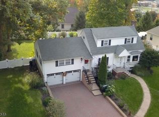5 Hilltop Ter, Wayne, NJ 07470