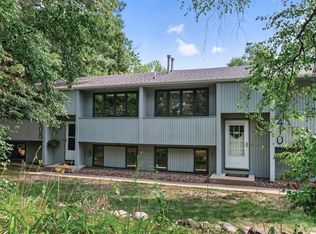 408-410 Cardigan Rd, Saint Paul, MN 55126
