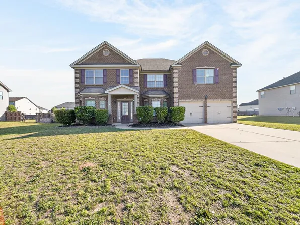 29 Sword St, Fort Mitchell, AL 36856