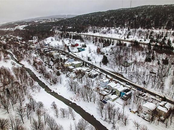 3rd image of 591 Southside Road