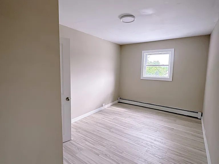 181 Pine St #2 — Photo 16