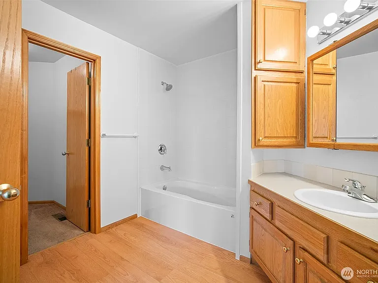 2237 James Cir #A — Photo 10