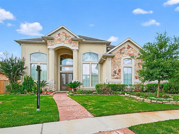 5th image of 23711 Certosa Dr