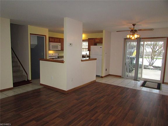 4th image of 2802 E Diana Lynn Dr