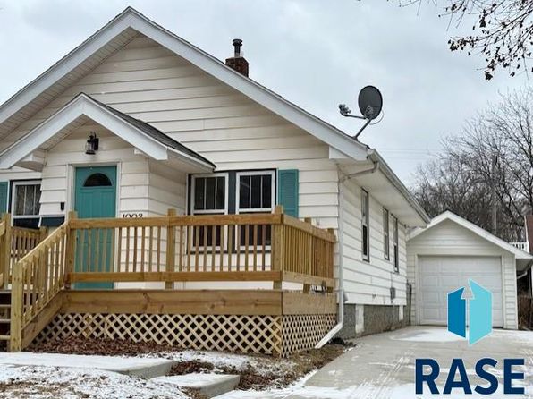 1003 S 5th Ave, Sioux Falls, SD 57105